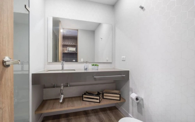 Go Living Suites - 1417