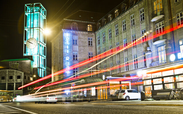 Hotel Ritz Aarhus City вид на фасад