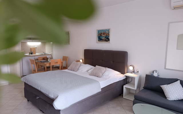 Apartments Josip II