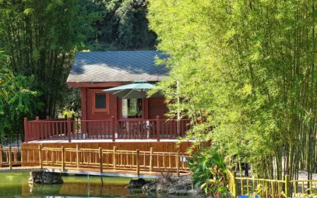 Yangshuo Lotus Pond Night Villa