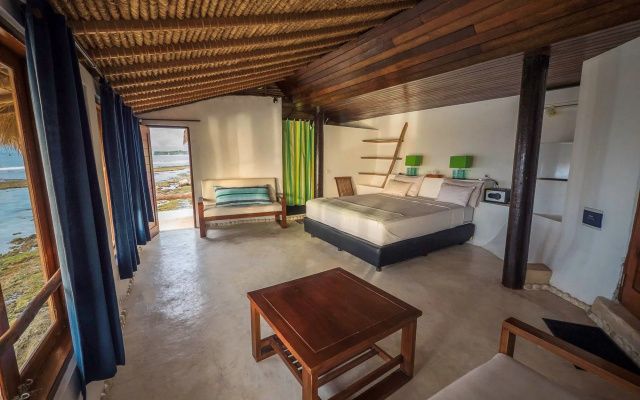 Rock 'n Reef Hotel