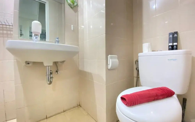 Homey and Clean 1Br Apartment at Parahyangan Residence