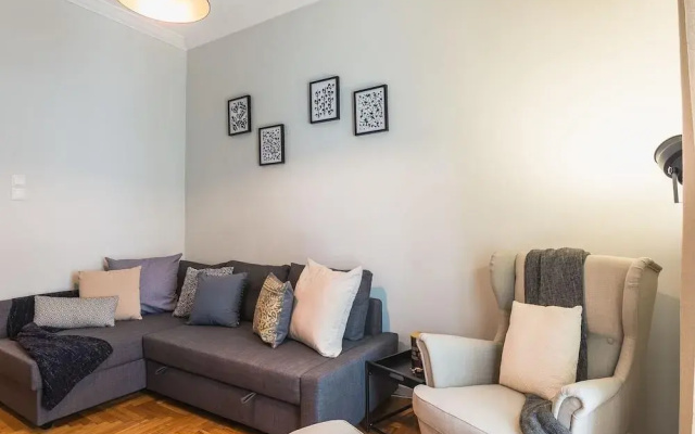 Comfy Koukaki Apartment