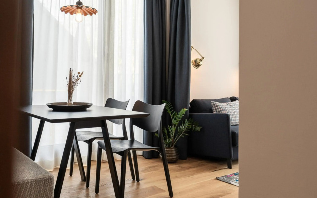 Omaela Apartments