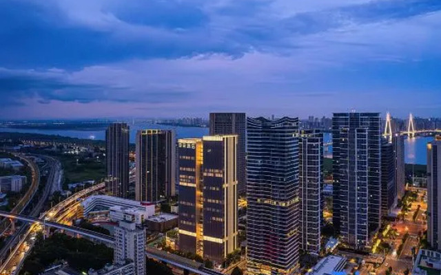 Wuhan Hankou Riverside Jiefang Avenue Atour Hotel