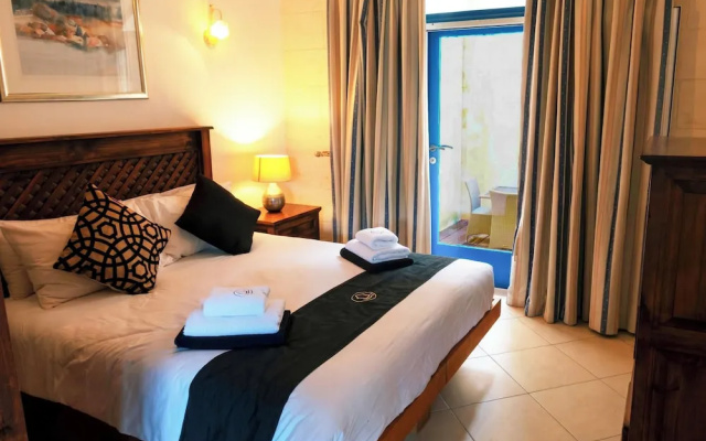Dionisia Gozitan Villa and Pool