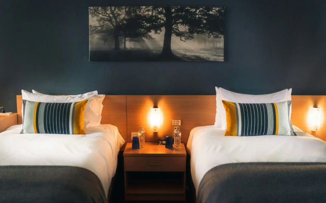 The Oriana Orange - Retro Hotel & Resort