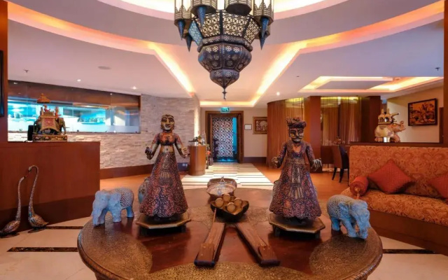 Holiday Inn Suites Kuwait Salmiya