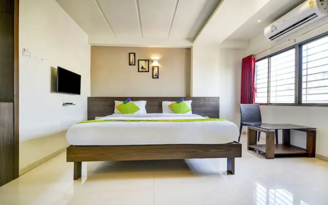 Hotel Sri Sai Suites