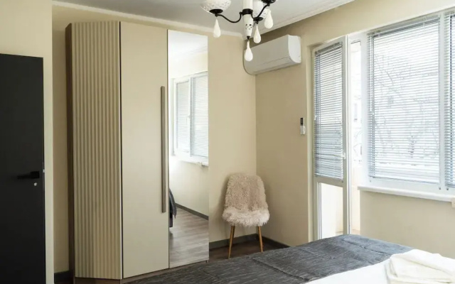Apartment 8