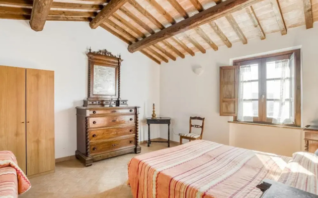 Apartment Near Donatello Sculpture
