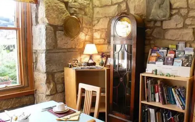 Teviotdale House