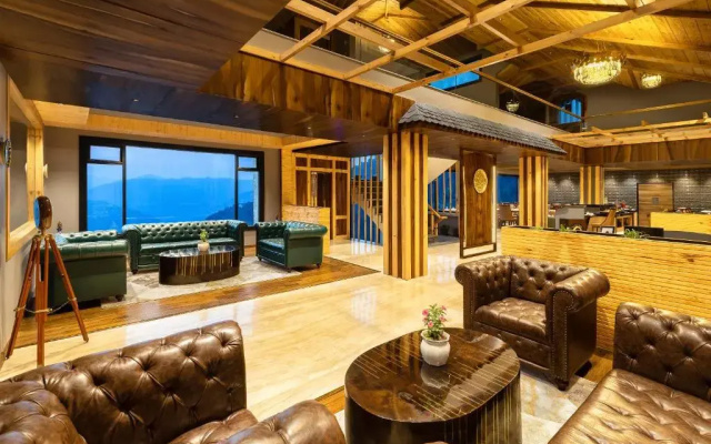 Justa Cliffend Resort & Spa, Mashobra