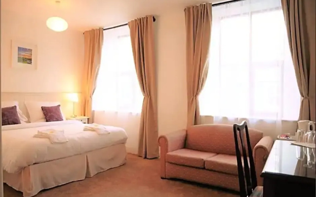 Dingle Garden Townhouse
