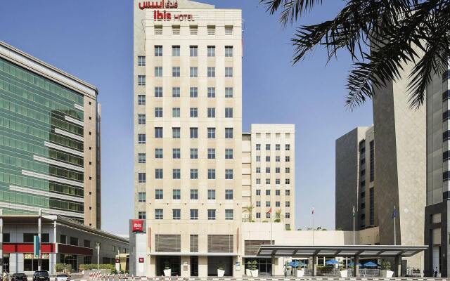 Отель Ibis Deira City Centre Дубай вид на фасад