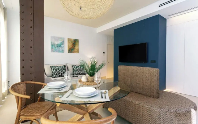 Bright Apartment in Seville. Tomás de Ibarra II