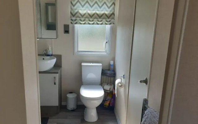 Outstanding 3 bedroom2018model caravan Northampton