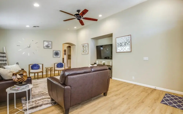 Fenced-in Pool & Patio: Gilbert Home!