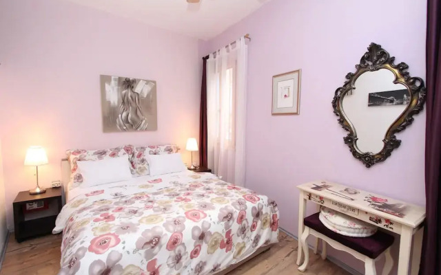 Apartment Grisia
