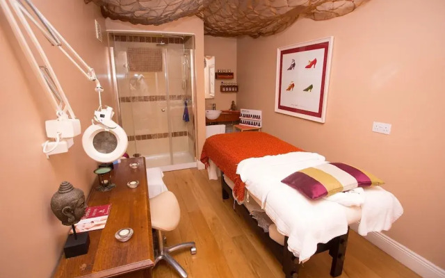 The Tack Room 10061