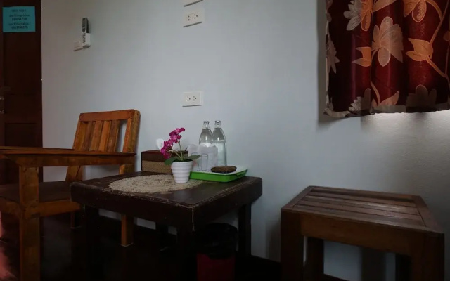Ban Klong Srabua