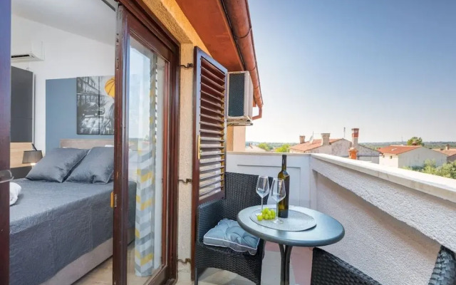 Furnished One-bedroom Apartment in Fazana