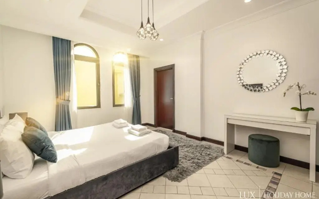 LUX - The Savoy Palm Villa
