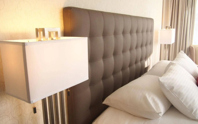 Clarion Hotel Amon Plaza
