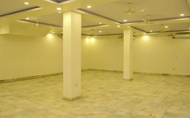 OYO 6105 Raj Regency