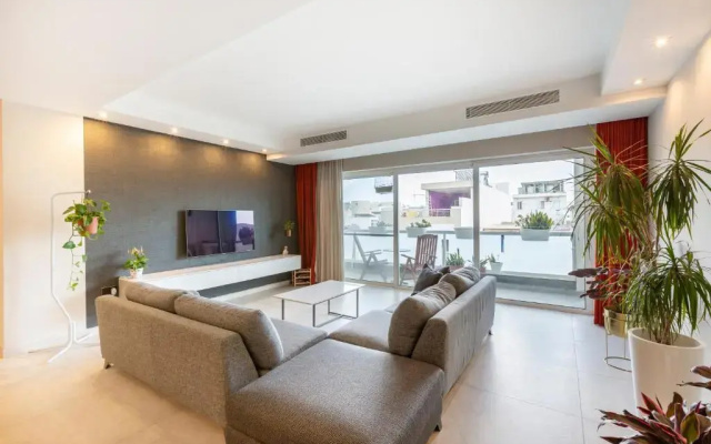 NGH12 - Lovely, spacious 2 bedroom apartment.