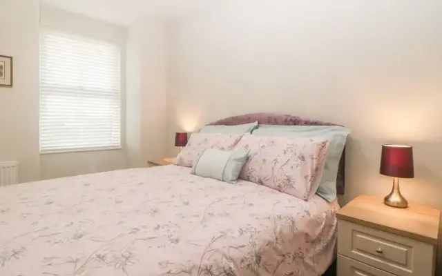 Apartment 18