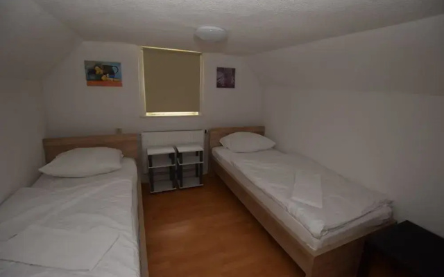 AB Apartment 27