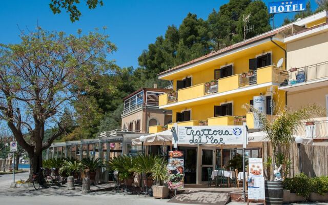 Hotel Il Porto Казаль-Велино вид на фасад