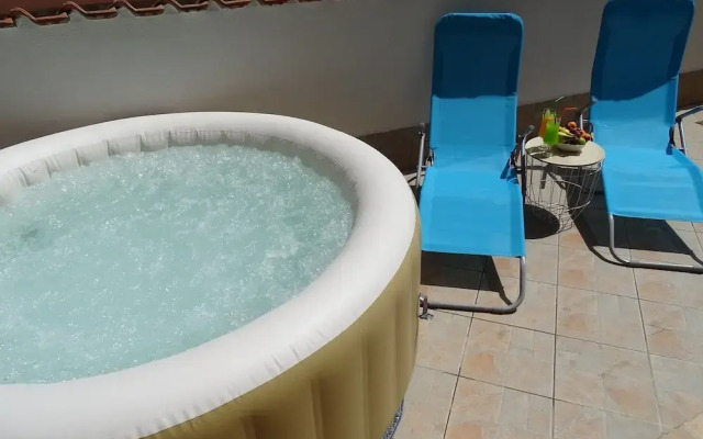Luxurious Apartment in Kvarner by Sea