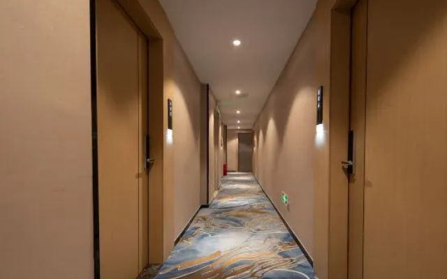 Fashion Hotel