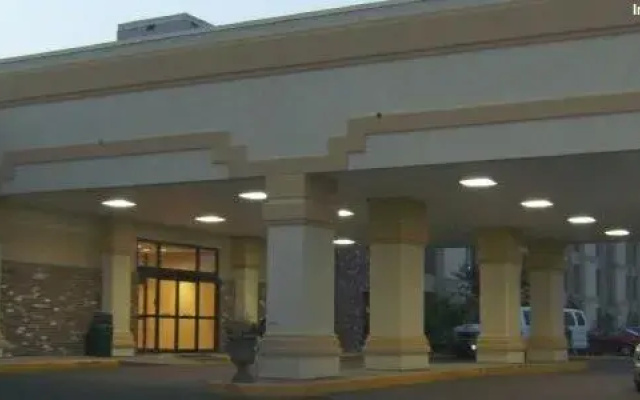 Holyoke Hotel and Conference Center