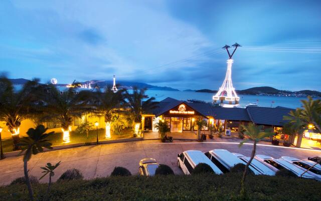 Отель MerPerle Hon Tam Resort вид на фасад