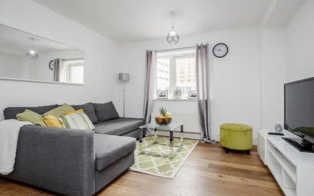 The Heart of Covent Garden Sleeps 4