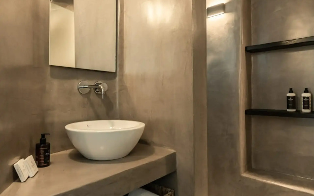 Black Diamond Suites - Adults Only