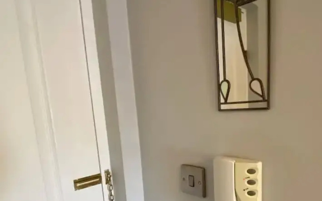 NEW Super 2 Bedroom Flat in Falkirk