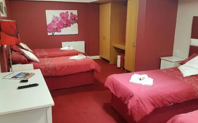 Sutherlands Hotel
