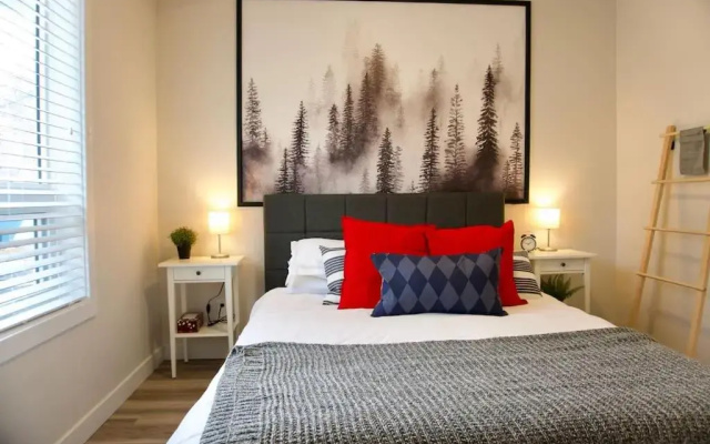 Premium Modern Condo Top Location 2Bed
