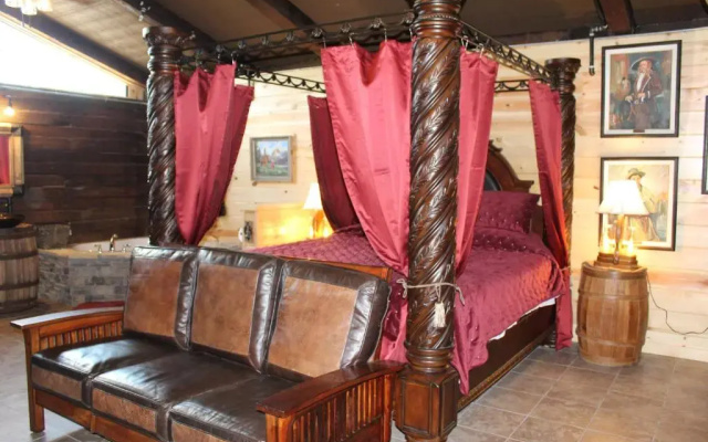 Samantha's Timber Inn