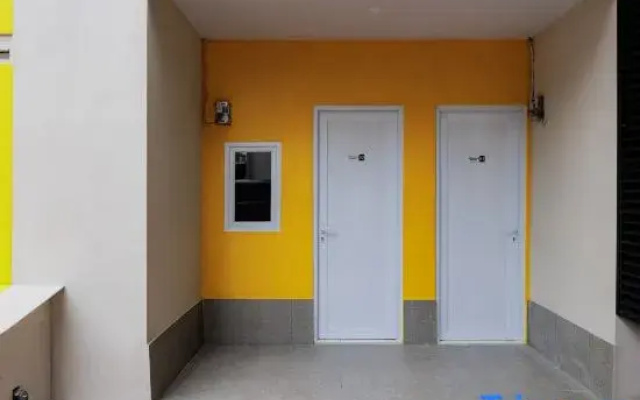 Urbanview Petukangan Mansion Jakarta