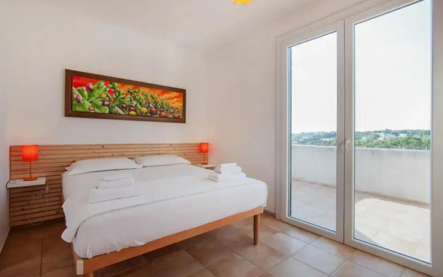 Apartment With Terrace and Communal Pool in Nardo