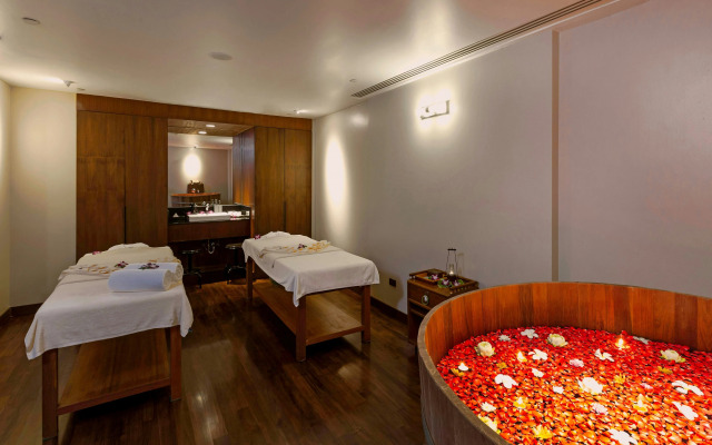 Le Meridien Phuket Beach Resort