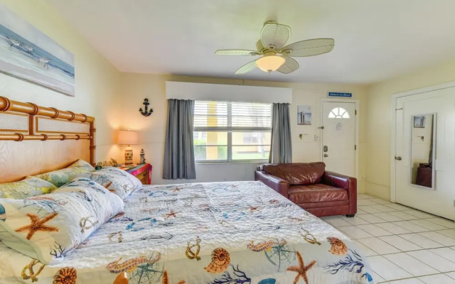 Beachfront Condo: Redington Shores Retreat!