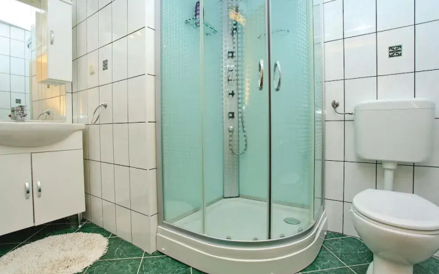 Awesome Home in Trstenik With Wifi and 4 Bedrooms