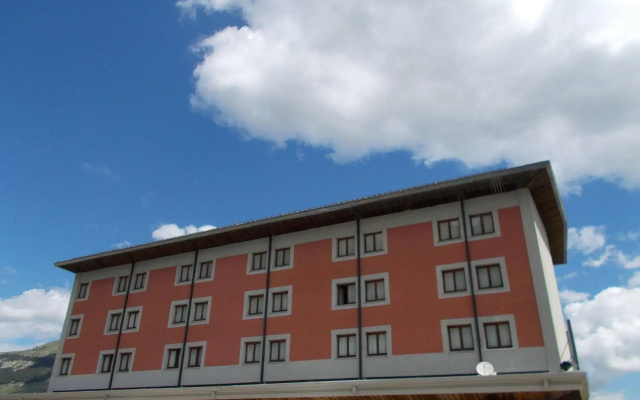 Hotel Holidays