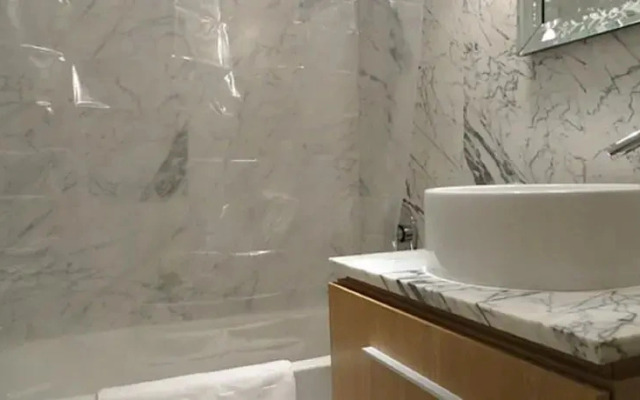 The Wall Street Hotel